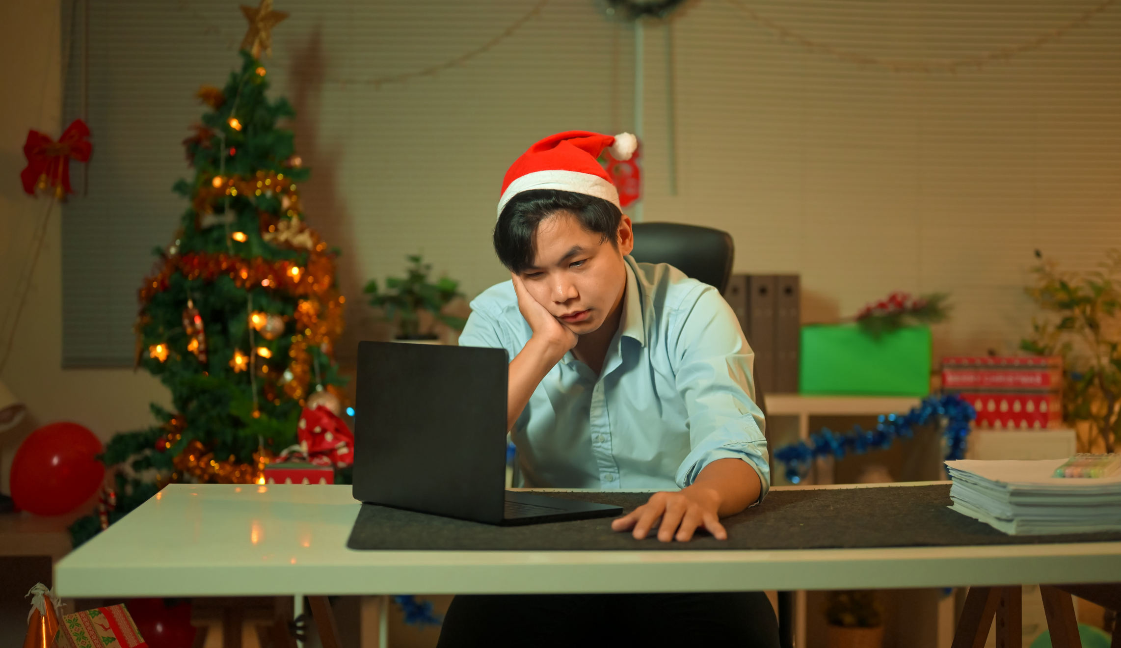 Over 4,700 file festive self assessment returns on Christmas Day Banner Photo